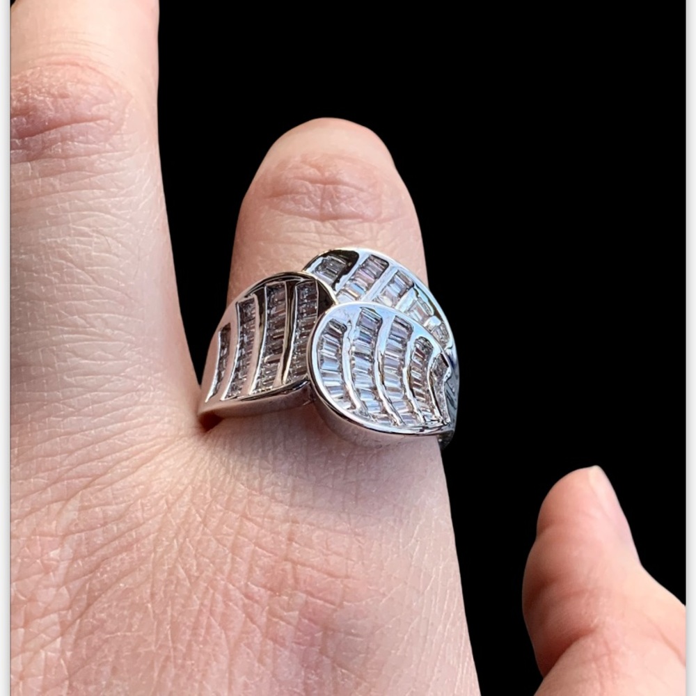 3 FOLDS CUBIC ZIRCONIA RING - Picture 7 of 7